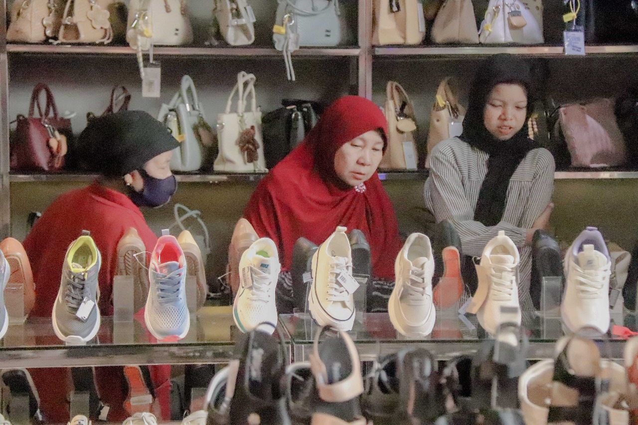 WhatsApp Image 2025-11-18 at 14.20.02 (1)